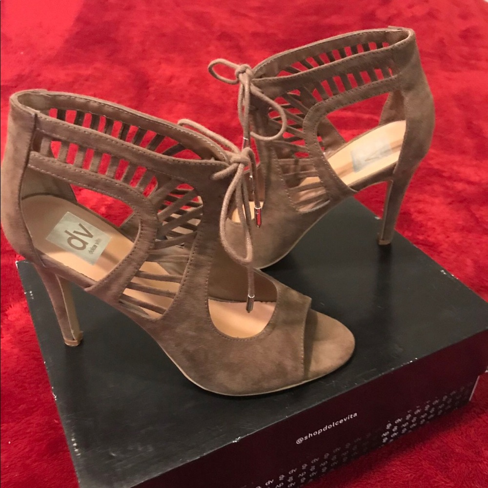 Sandal heels
